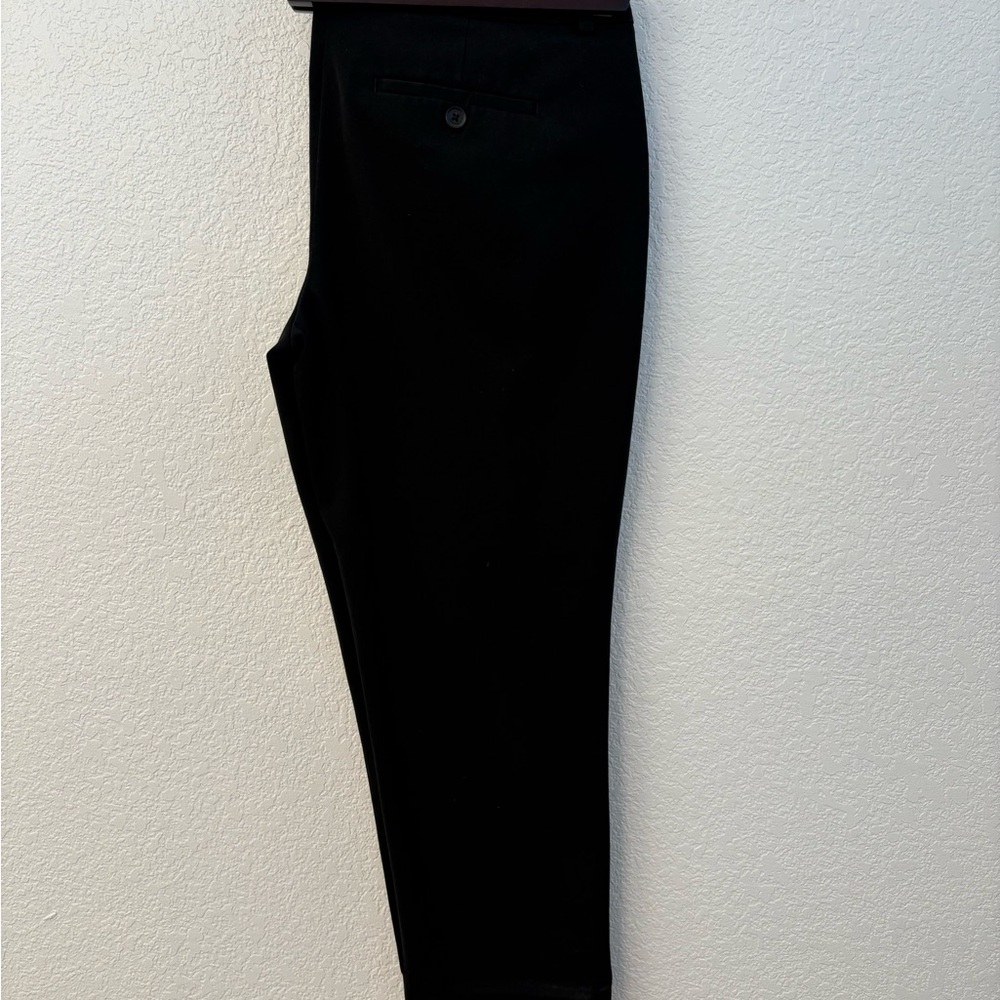 Women’s black dress capri pants
